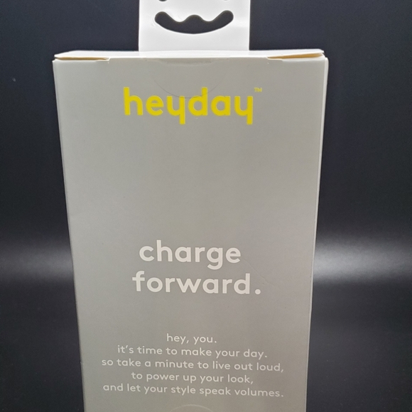 💙Heday Blue Car Charger. New in box! - Picture 2 of 2